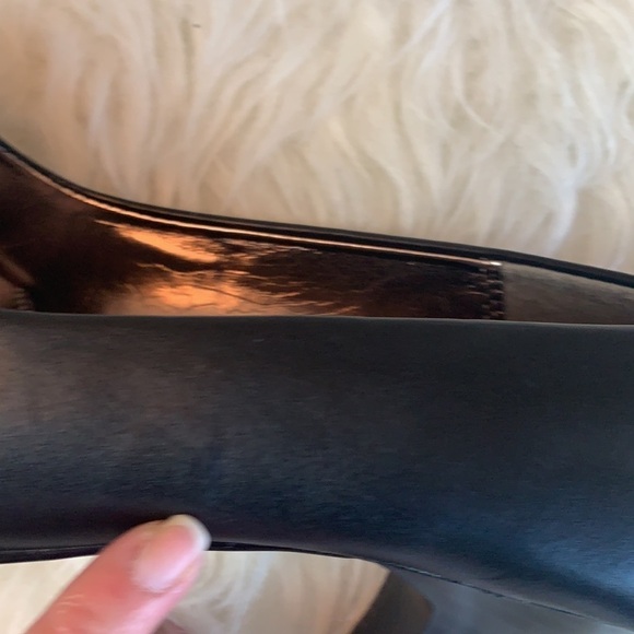 EURO Soft By Sofft Black patent Leather Heels Peep Toe Shoes Size 8 - Picture 14 of 15